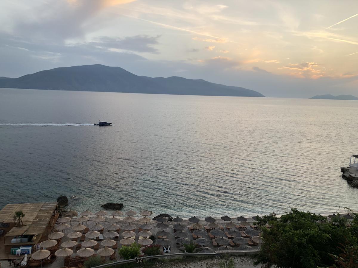 Envi Hotel Radhimë
